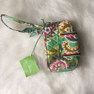 ⭐️NWT Vera Bradley Wristlet⭐️